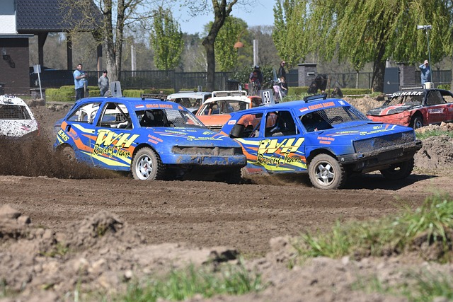 记者:奥斯梅恩今夏想去英超并告知曼联切尔西,没欧冠踢也能加盟.